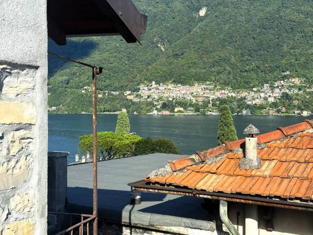 Villa Indipendente in vendita a Carate Urio, Como