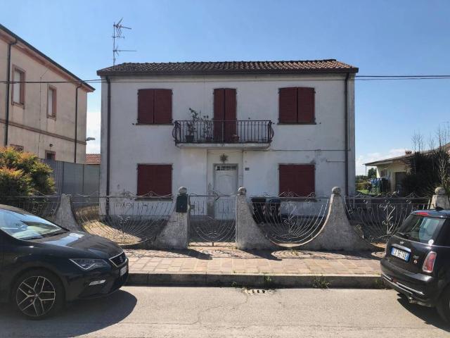 Villa Indipendente in vendita a Unione Delta del Po, Lagosanto