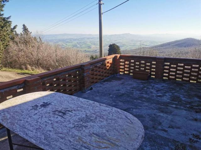 Villa Indipendente in vendita a Lajatico, Toscana
