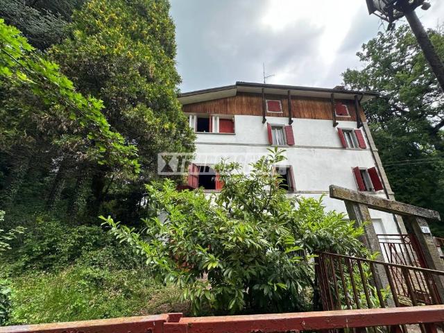 Villa Indipendente in vendita a Unione dei comuni del Frignano, Lama Mocogno