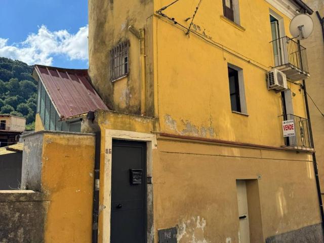 Villa Indipendente in vendita a Calabria, Catanzaro
