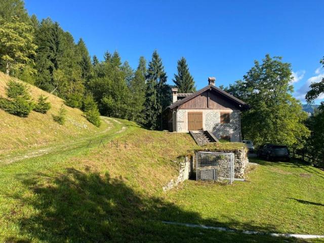Villa Indipendente in vendita a Sovramonte, Belluno
