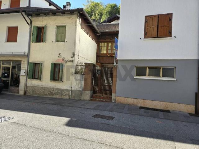 Villa Indipendente in vendita a Sovramonte, Veneto