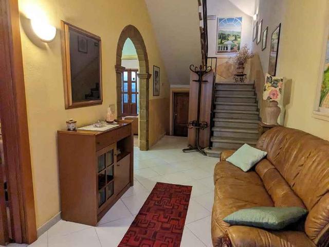 Villa Indipendente in vendita a Lamporecchio, Toscana