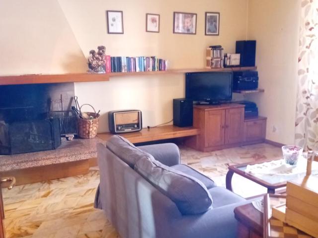 Villa Indipendente in vendita a Lamporecchio, Toscana