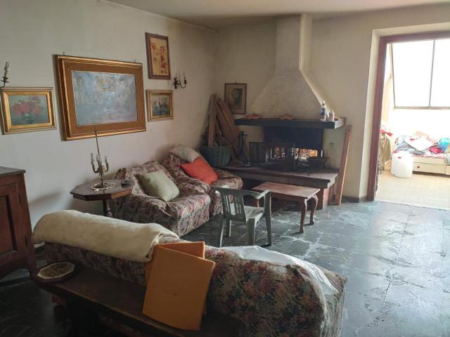 Villa Indipendente in vendita a Lamporecchio, Toscana