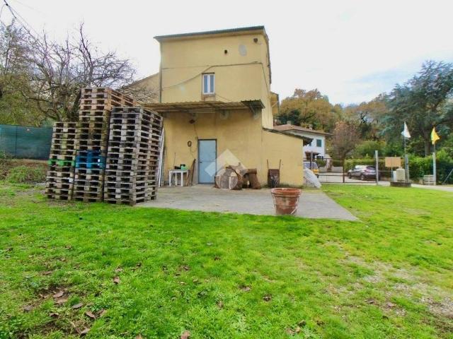 Villa Indipendente in vendita a Borgano, Lamporecchio