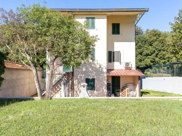 Villa Indipendente in vendita a Collecioli, Lamporecchio