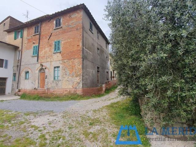 Villa Indipendente in vendita a Lamporecchio, Pistoia