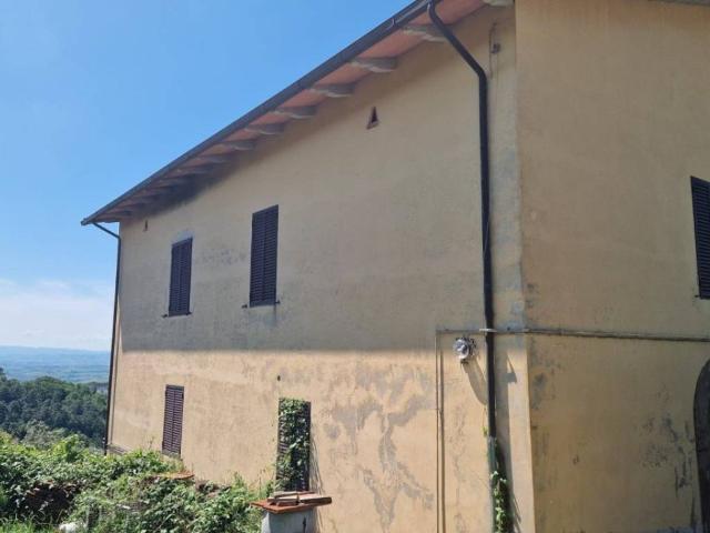 Villa Indipendente in vendita a Lamporecchio, Papiano