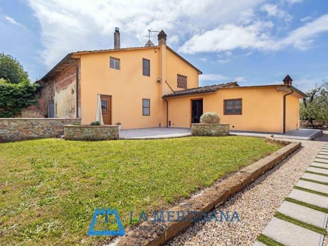 Villa Indipendente in vendita a Lamporecchio, Toscana