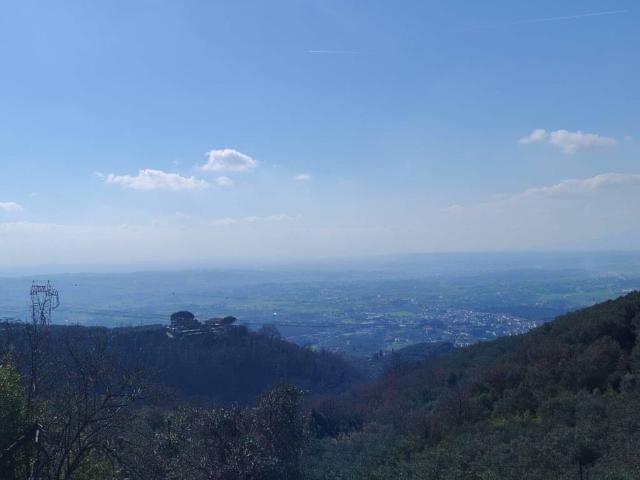Villa Indipendente in vendita a Lamporecchio, Toscana