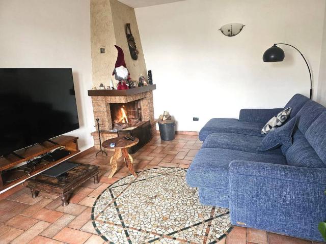 Villa Indipendente in vendita a Lamporecchio, Pistoia