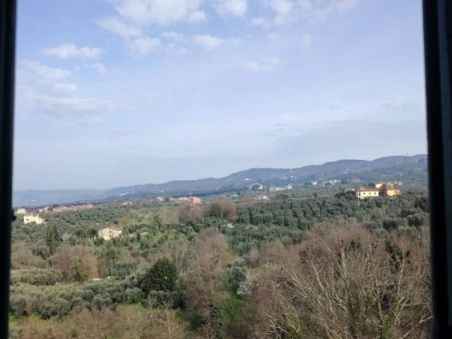 Villa Indipendente in vendita a Lamporecchio, Toscana