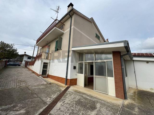 Villa Indipendente in vendita a Fontanelle, Lanciano