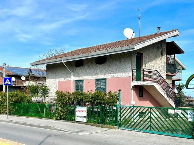 Villa Indipendente in vendita a Santa Croce, Lanciano