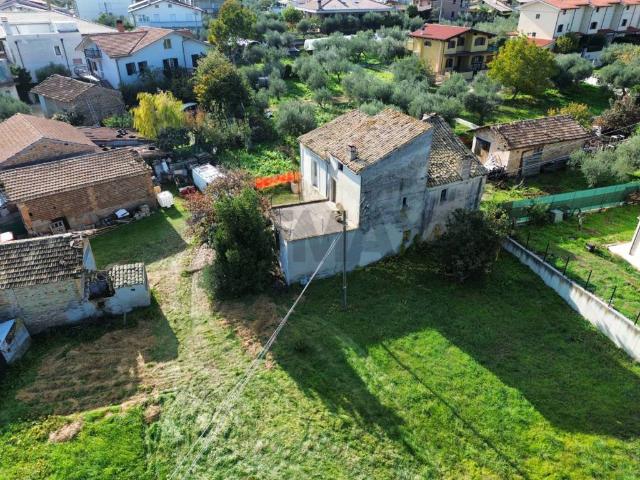 Villa Indipendente in vendita a Treglio, Abruzzo