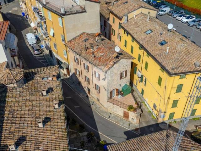 Villa Indipendente in vendita a Langhirano, Reggio Emilia