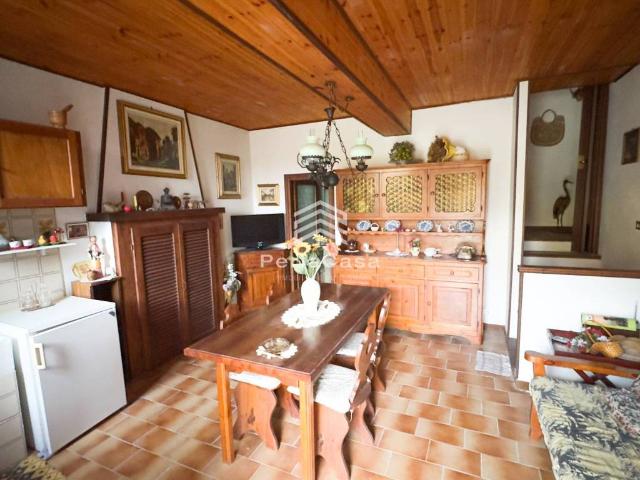 Villa Indipendente in vendita a Langosco, Lombardia