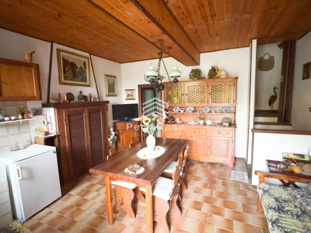Villa Indipendente in vendita a Langosco, Lombardia