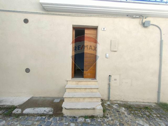 Villa Indipendente in vendita a Tornimparte, Abruzzo