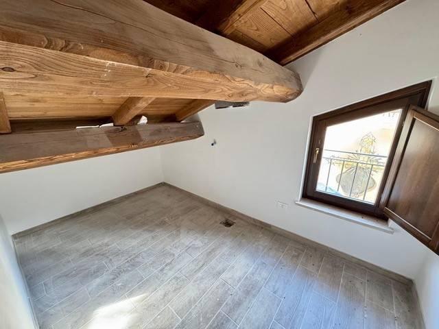Villa Indipendente in vendita a Sant'Angelo, Tornimparte