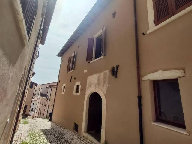 Villa Indipendente in vendita a Torretta, Tornimparte