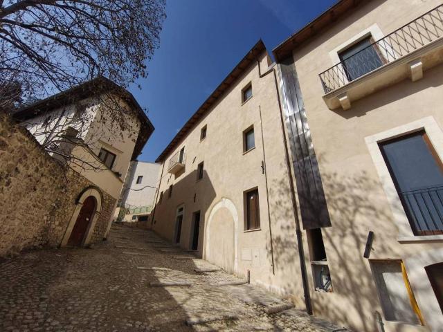 Villa Indipendente in vendita a Torretta, Tornimparte