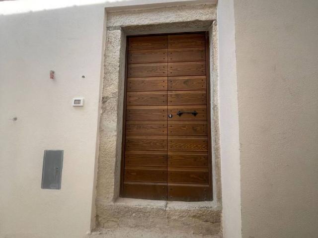 Villa Indipendente in vendita a Tornimparte, Abruzzo
