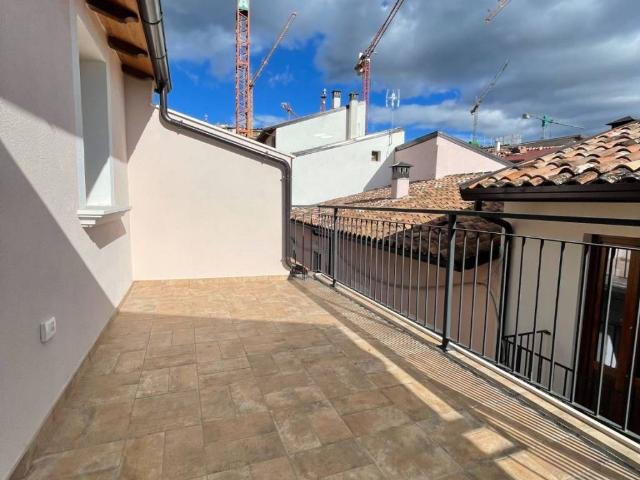 Villa Indipendente in vendita a Paganica, L'Aquila