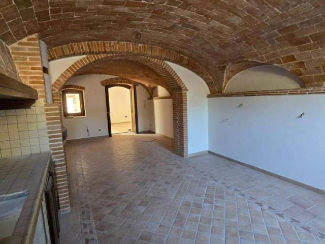 Villa Indipendente in vendita a Sant'Elia, Tornimparte
