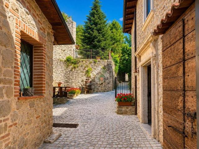Villa Indipendente in vendita a Borgo Rivera, Tornimparte