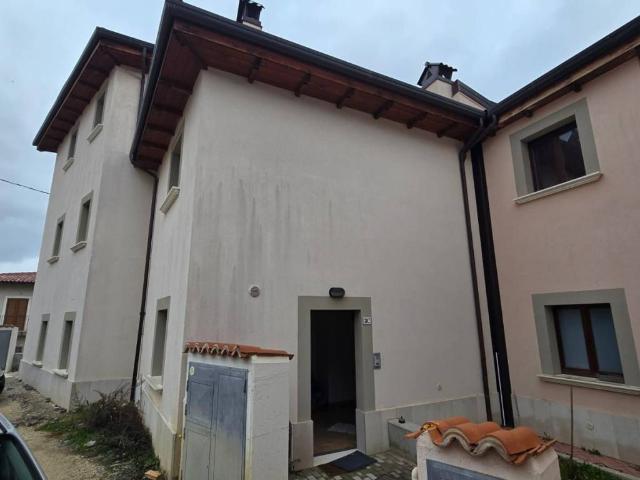 Villa Indipendente in vendita a Tornimparte, Abruzzo