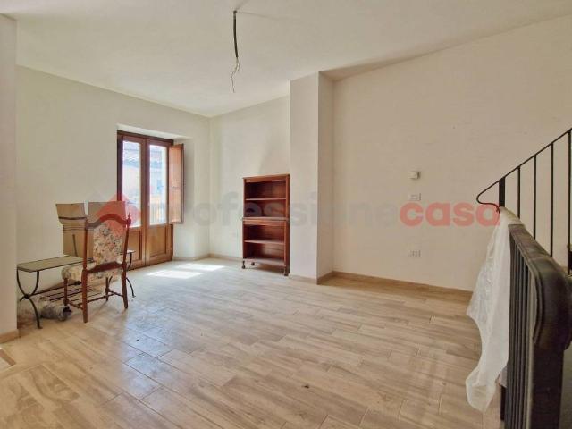 Villa Indipendente in vendita a Tornimparte, Abruzzo