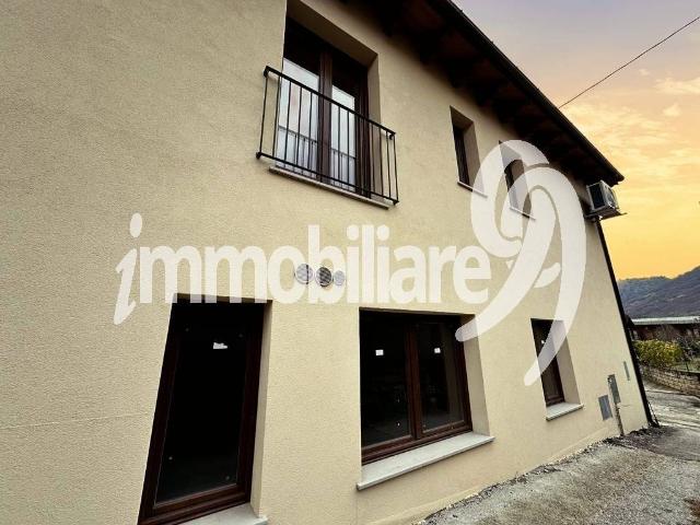 Villa Indipendente in vendita a Tornimparte, Abruzzo