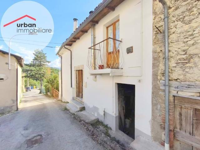 Villa Indipendente in vendita a Tornimparte, Abruzzo
