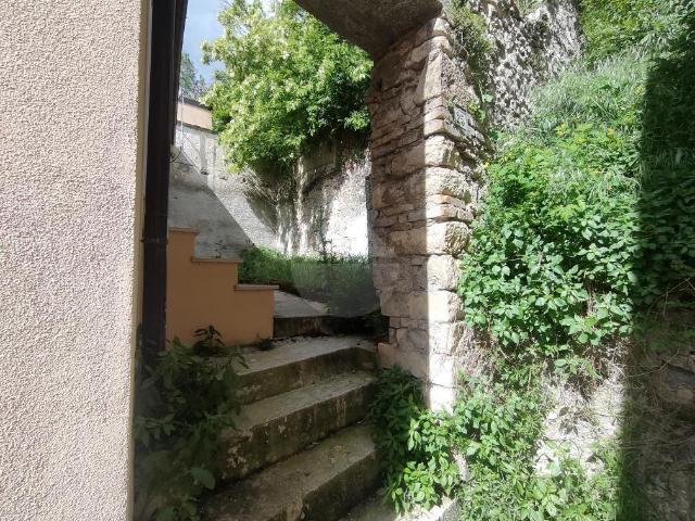 Villa Indipendente in affitto a Tornimparte, Abruzzo