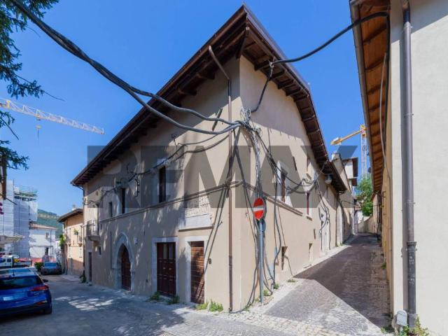 Villa Indipendente in vendita a Quarto di San Pietro, Tornimparte