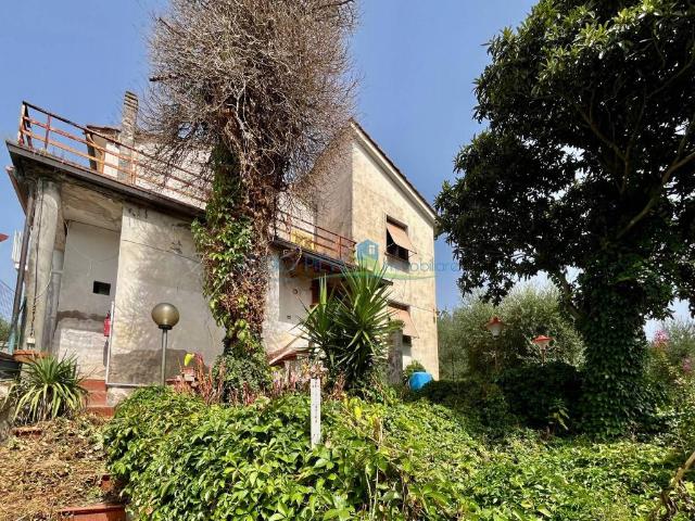 Villa Indipendente in vendita a Larciano, Toscana