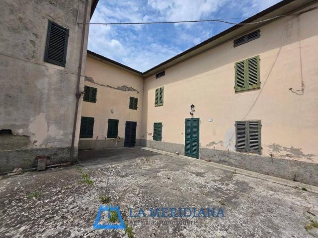 Villa Indipendente in vendita a Larciano, Toscana