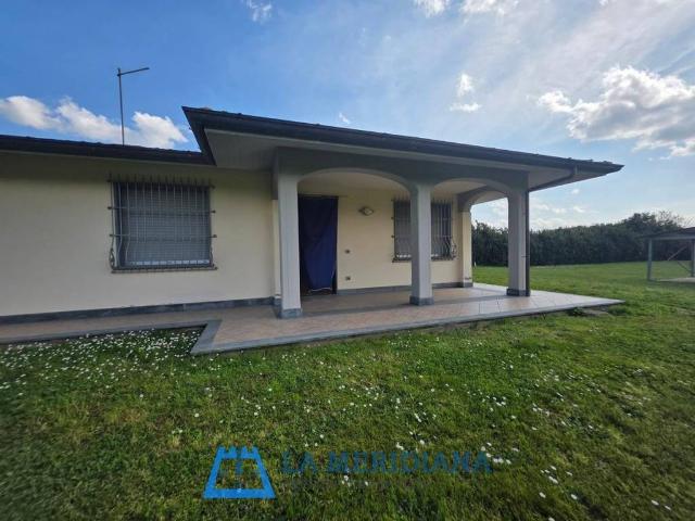 Villa Indipendente in vendita a Larciano, Toscana