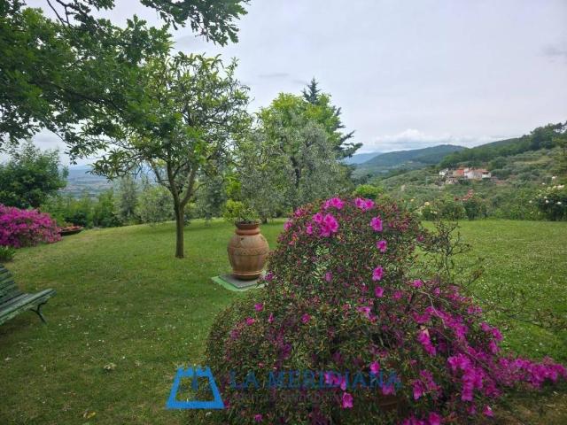 Villa Indipendente in vendita a Larciano, Larciano - Castello