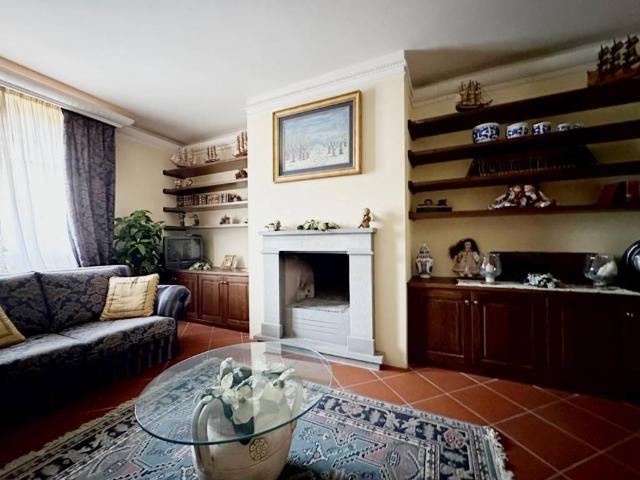 Villa Indipendente in vendita a Larciano, Larciano - Castello