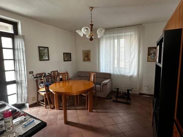 Villa Indipendente in vendita a Lardirago, Lombardia