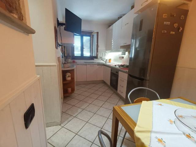 Villa Indipendente in vendita a Stagno, Lastra A Signa