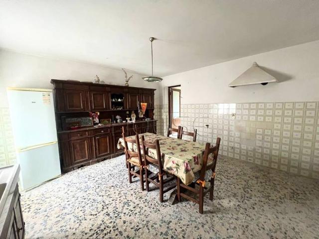 Villa Indipendente in vendita a Laterina Pergine Valdarno, Laterina