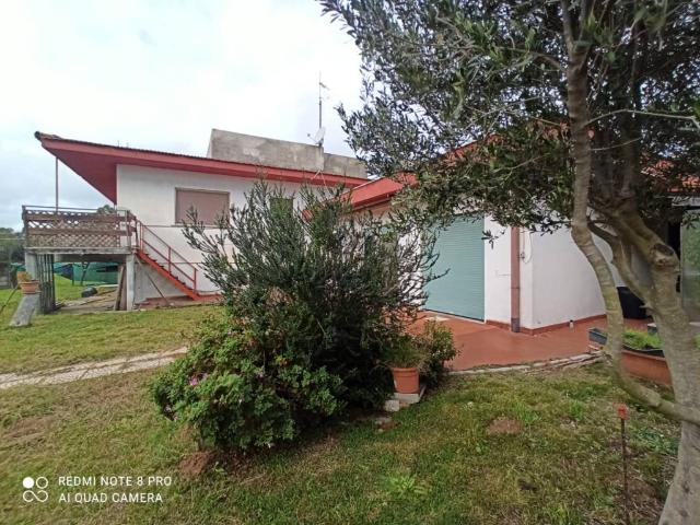 Villa Indipendente in vendita a Lido di Latina, Latina