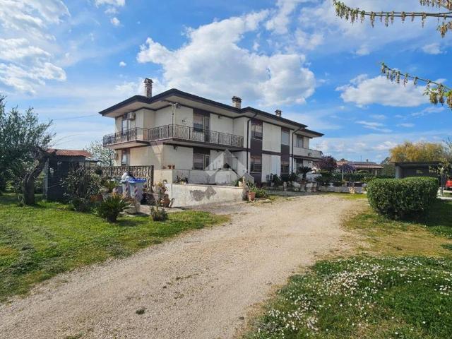 Villa Indipendente in vendita a Nucleo Quadrato, Latina