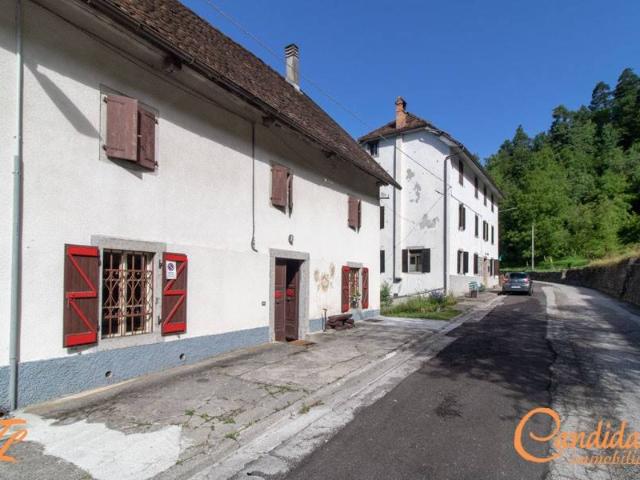 Villa Indipendente in vendita a Lauco, Friuli-Venezia Giulia