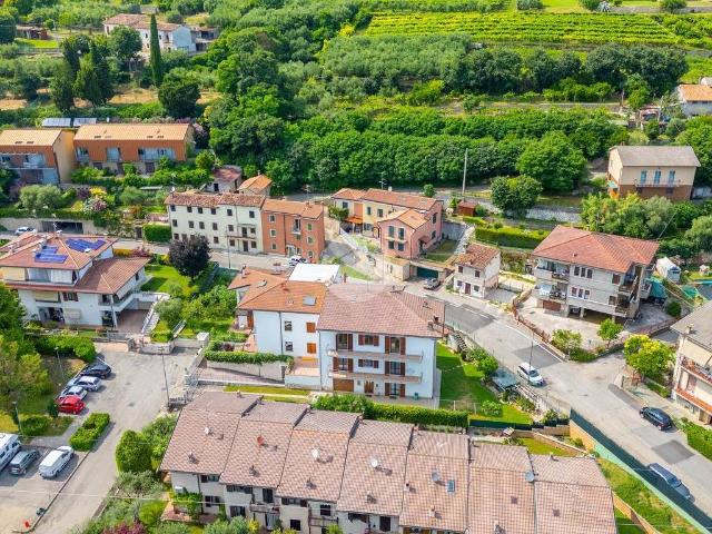 Villa Indipendente in vendita a Lavagno, Vago